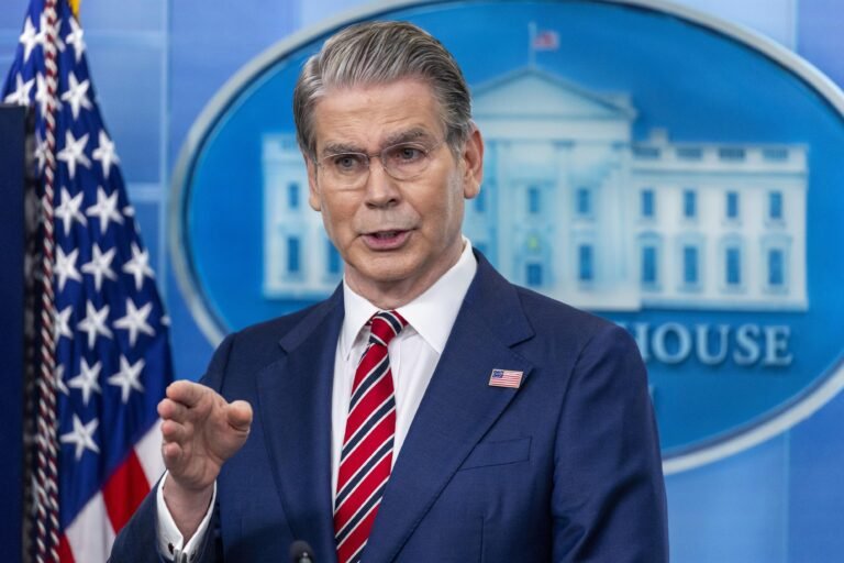 U.S. Escalates Pressure on Iran With Sweeping New Sanctions